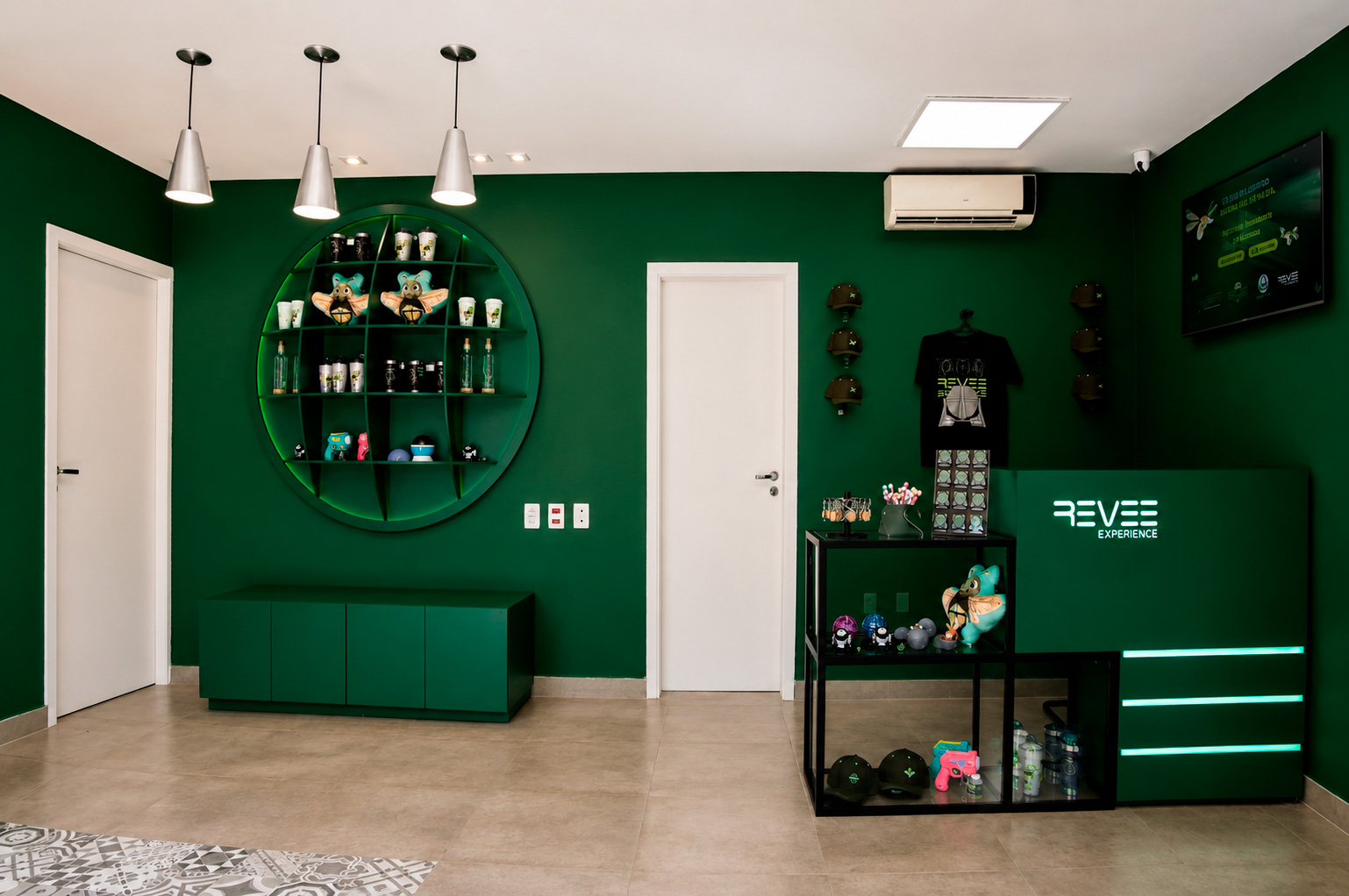 Recepção e loja da REVEE Experience