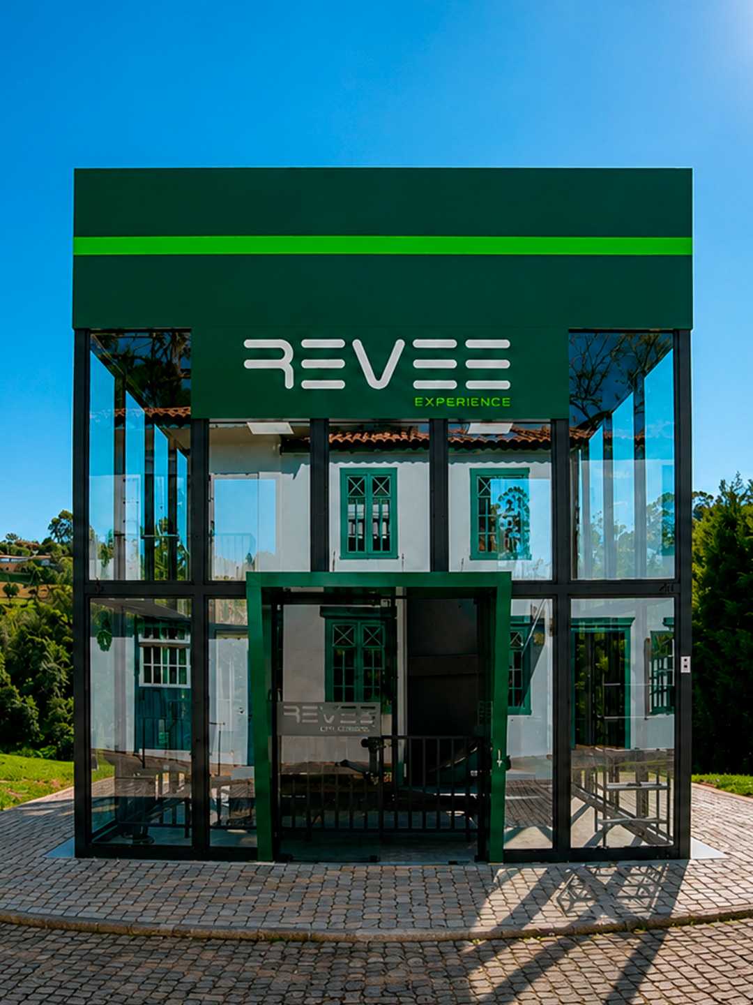 Entrada da REVEE Experience no Hotel Fazenda Dona Carolina